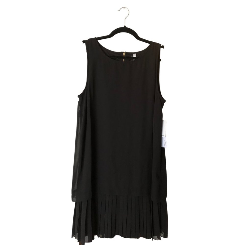 LAST CHANCE! Moving sale- NWT Kensie Shift Dress Black Large